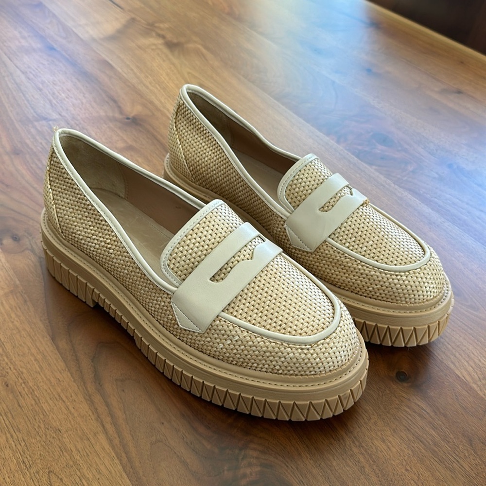 Schutz Viola Weekend Nappa Leather Loafer